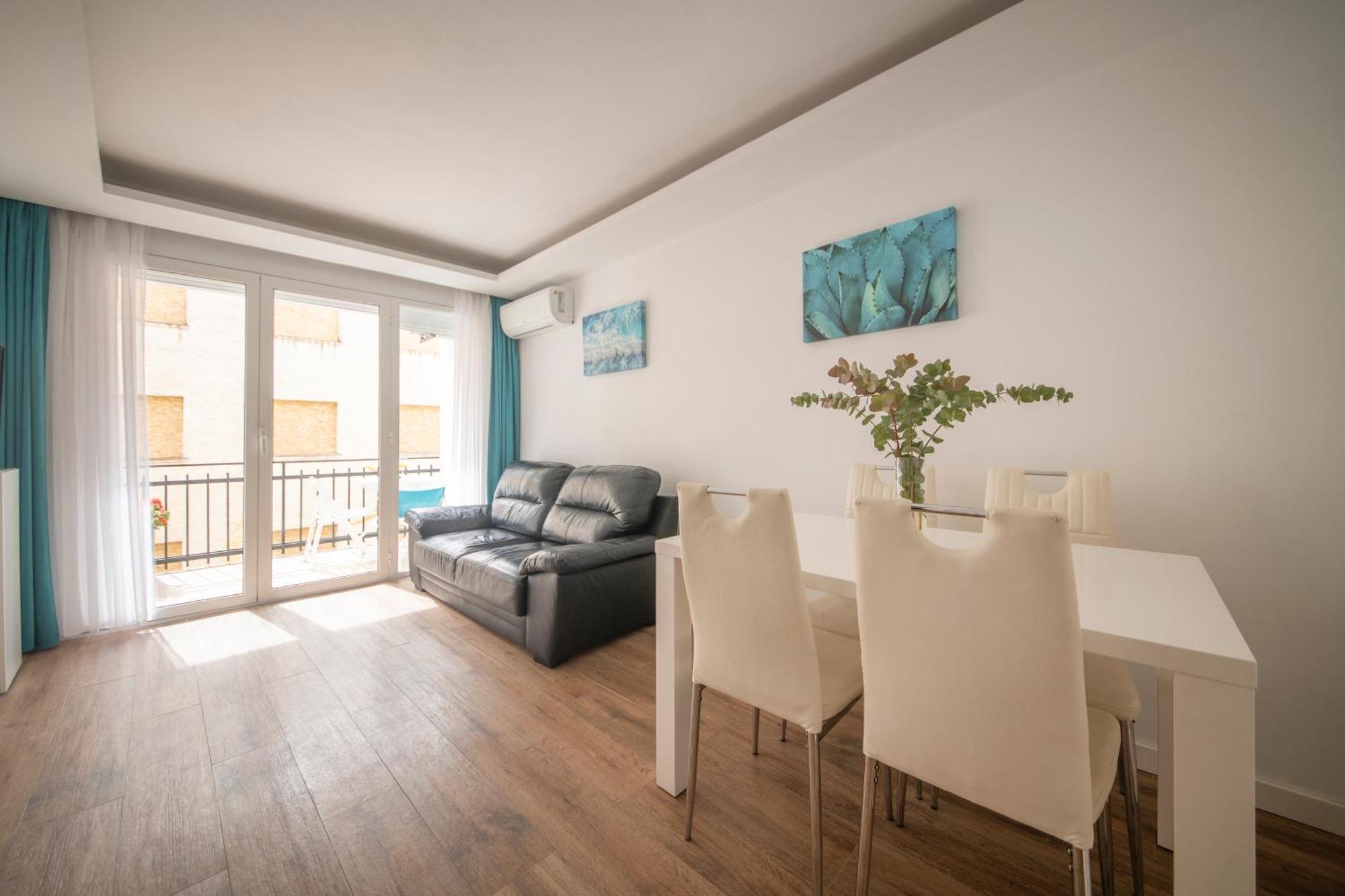 Apartamento A 100 Metros De La Playa ปิเนดาเดมาร์ ภายนอก รูปภาพ